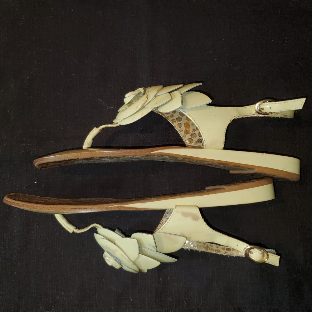 Poetic License "My Haven" Nude Beige Flower Leather Slingback Sandals Flat Shoes - Picture 4 of 15